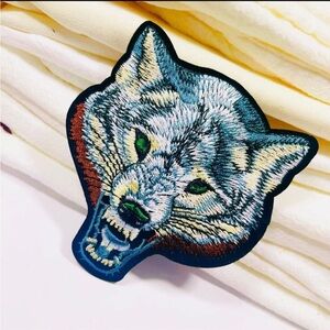 A1a-Iron on patch-Wolf-Animal-lei